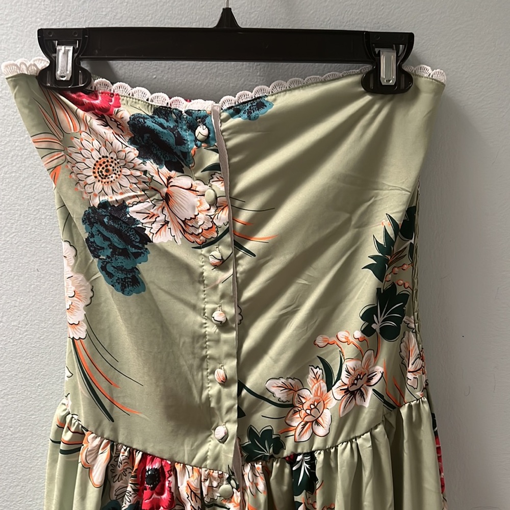 Spring maxi dress - Picture 2 of 3
